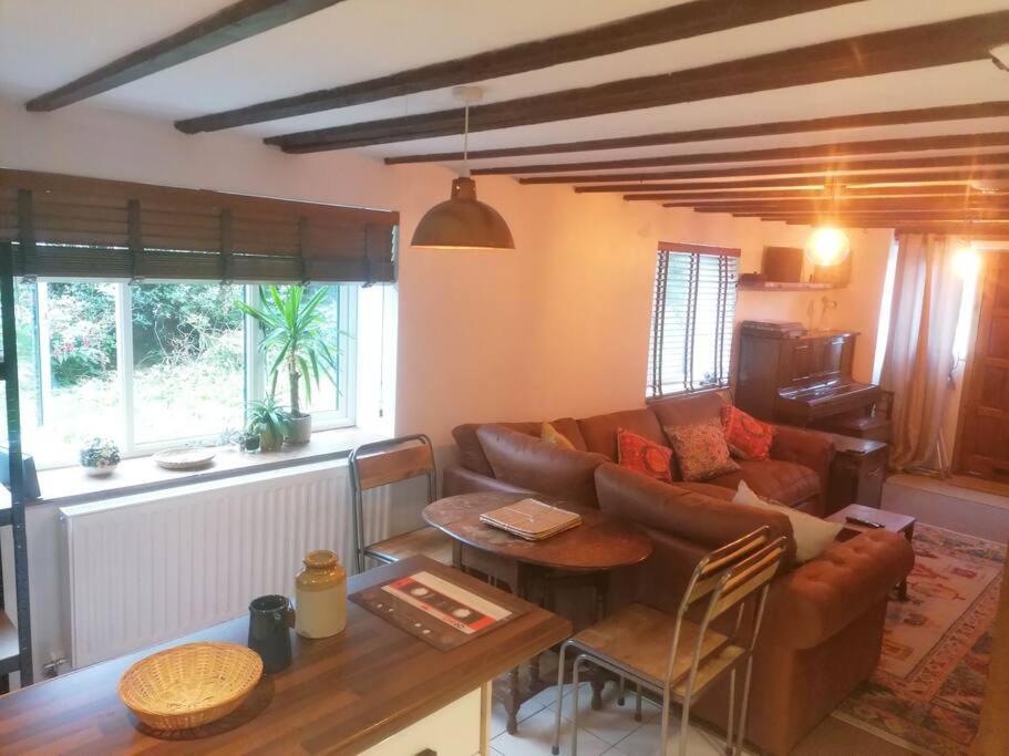 Villa The Old Barn, Cosy Townhouse In Leominster Exterior foto
